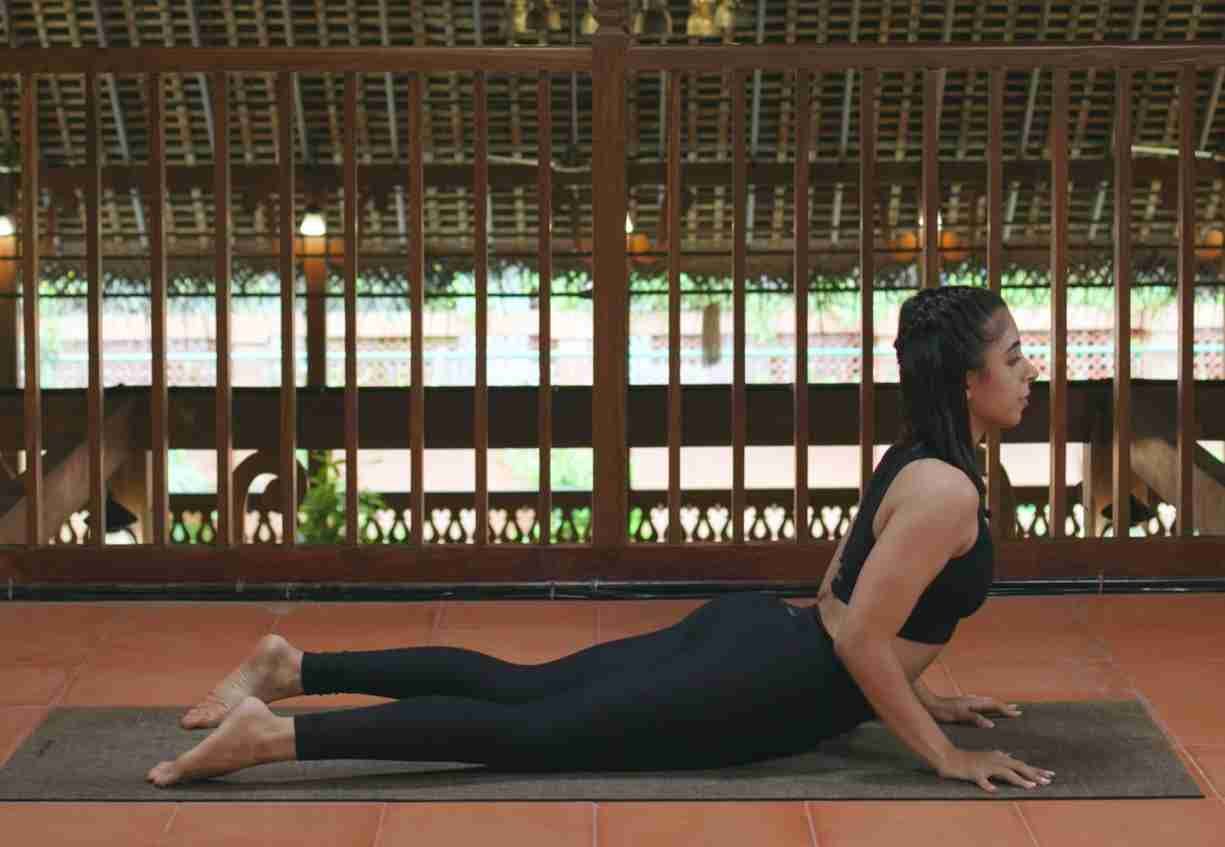 Kundalini Yoga: What Is It? How To Do? Purpose And Benefits | Sarva Yoga